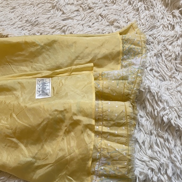 Special Edition Yellow Skirt - Picture 6 of 6